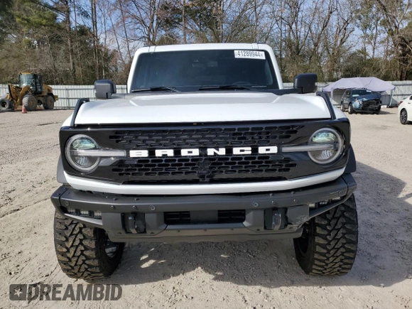 2022 Ford Bronco with VIN 1FMEE5DP0NLA95804, listed as a Copart auction lot 41289944 with 21,936 mi miles. Bid and sale history available at carsss.com. Image 5.