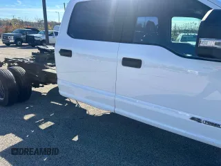 2022 Ford F-350 XL with VIN 1FD8W3HT5NEE12597, listed as a Copart auction lot 87929005 with 69,996 mi miles and Clean Title. Bid and sale history available at DreamBid. Image 6.