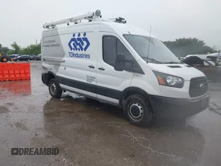 2019 Ford Transit с VIN 1FTYR2CG9KKB86352, выставлен на аукционе IAAI как лот 42074950 с пробегом 99 431 миль миль и . История ставок и продаж доступна на DreamBid. Изображение 1.