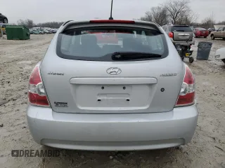 2008 Hyundai Accent SE z VIN KMHCN36C28U098322, wystawiony jako Copart lot #85439204 z przebiegiem 73 280 mil mil oraz Czysty tytuł • Clean title. Historia ofert i sprzedaży dostępna na DreamBid. Obrazek 6.