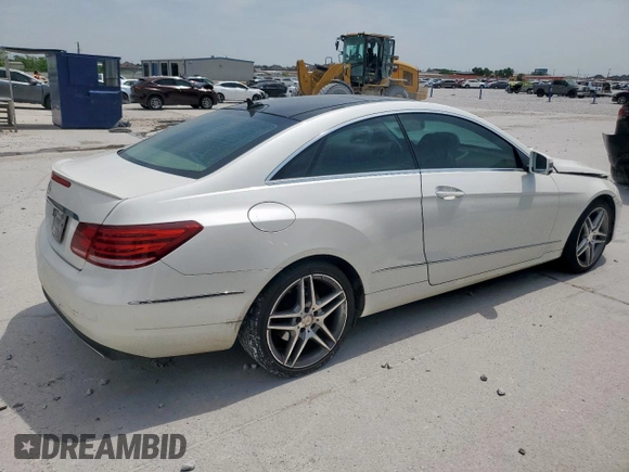 2014 Mercedes-Benz E 350 z VIN WDDKJ5KB9EF248551, wystawiony jako Copart lot #52093305 z przebiegiem 164 110 mil mil oraz Szkoda całkowita • Salvage title. Historia ofert i sprzedaży dostępna na DreamBid. Obrazek 3.