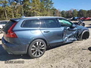 2022 Volvo V60 z VIN YV4102WKXN1085713, wystawiony jako Copart lot #74863483 z przebiegiem 24 240 mil mil oraz . Historia ofert i sprzedaży dostępna na DreamBid. Obrazek 3.
