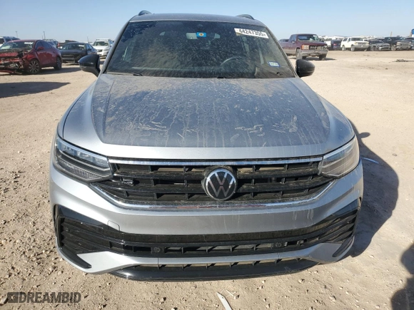 2023 Volkswagen Tiguan SE R-Line Black with VIN 3VVCB7AX0PM107991, listed as a Copart auction lot 44247355 with 19,622 mi miles and Clean Title. Bid and sale history available at carsss.com. Image 5.