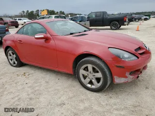 2007 Mercedes-Benz SLK-Class 3.0L with VIN WDBWK54F97F140571, listed as a Copart auction lot 46178715 with 204,397 mi miles and Salvage Title. Bid and sale history available at carsss.com. Image 4.