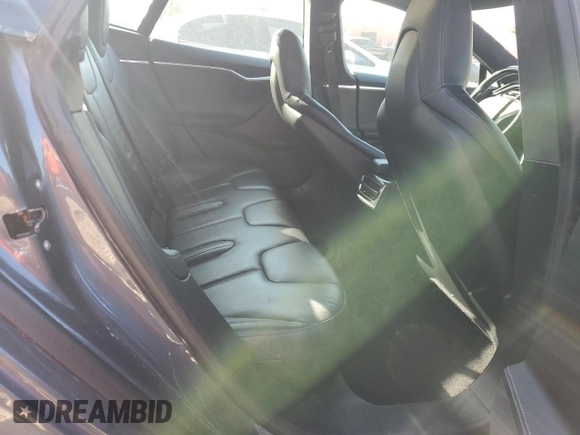 2014 Tesla Model S P85D with VIN 5YJSA1H28EFP66441, listed as a Copart auction lot 43846415 with 93,376 mi miles and Clean Title. Bid and sale history available at DreamBid. Image 10.