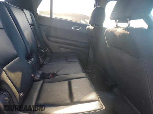 2016 Ford Utility Police Interceptor with VIN 1FM5K8AR9GGA12267, listed as a Copart auction lot 84457244 with 181,440 mi miles and Clean Title. Bid and sale history available at carsss.com. Image 10.