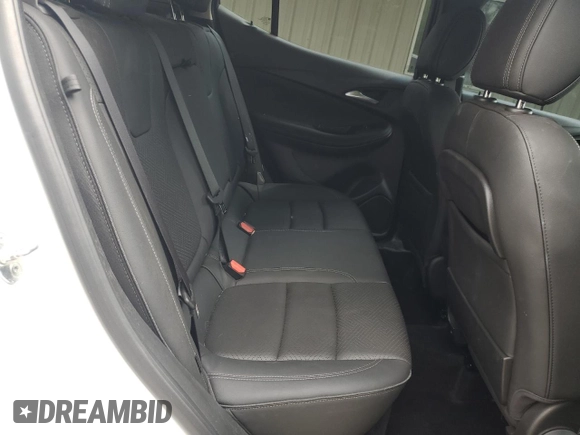 2021 Buick Encore GX Essence с VIN KL4MMGSL9MB166902, выставлен на аукционе Copart как лот 62813305 с пробегом 52 591 миль миль и Списание • Salvage title. История ставок и продаж доступна на DreamBid. Изображение 11.