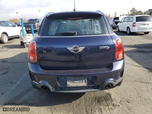 2014 MINI Cooper Countryman S with VIN WMWZC3C58EWT00927, listed as a Copart auction lot 80016434 with 142,626 mi miles and Clean Title. Bid and sale history available at carsss.com. Image 6.