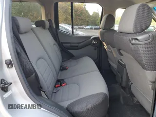 2005 Nissan Xterra SE z VIN 5N1AN08W55C613800, wystawiony jako Copart lot #75808284 z przebiegiem 135 127 mil mil oraz Szkoda całkowita • Salvage title. Historia ofert i sprzedaży dostępna na DreamBid. Obrazek 11.