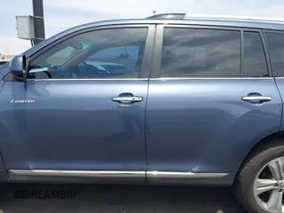 2012 Toyota Highlander Limited с VIN 5TDYK3EH5CS071855, выставлен на аукционе IAAI как лот 42141212 с пробегом 135 488 миль миль и . История ставок и продаж доступна на DreamBid. Изображение 14.