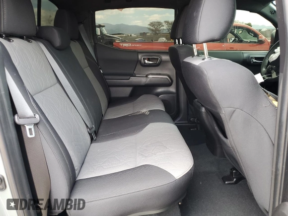 2023 Toyota Tacoma SR z VIN 3TMCZ5AN7PM593826, wystawiony jako Copart lot #50483285 z przebiegiem 14 957 mil mil oraz Szkoda całkowita • Salvage title. Historia ofert i sprzedaży dostępna na DreamBid. Obrazek 10.