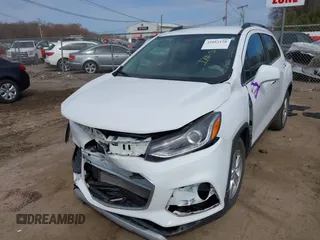 2018 Chevrolet Trax LT with VIN 3GNCJLSB6JL276835, listed as a IAAI auction lot 41882128 with 75,761 mi miles and . Bid and sale history available at carsss.com. Image 17.