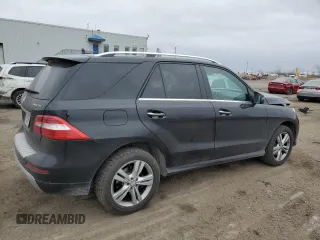 2013 Mercedes-Benz M 350 z VIN 4JGDA2EB6DA196204, wystawiony jako Copart lot #81981424 z przebiegiem 111 628 mil mil oraz Szkoda całkowita • Salvage title. Historia ofert i sprzedaży dostępna na DreamBid. Obrazek 3.