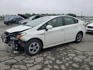 2015 Toyota Prius Four with VIN JTDKN3DU2F1864592, listed as a Copart auction lot 61037345 with 67,571 mi miles and Salvage title. Bid and sale history available at DreamBid. Image 1.