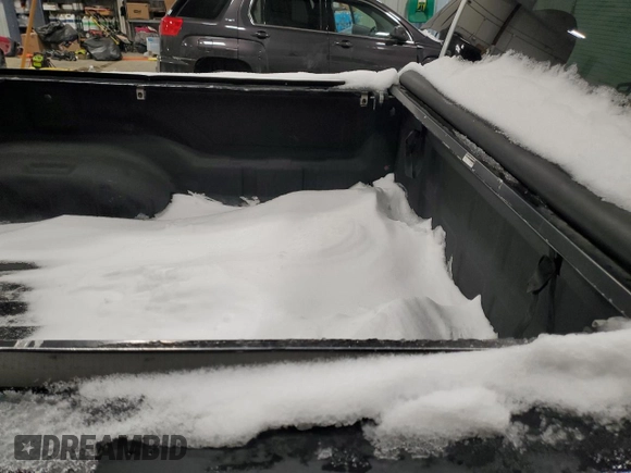 2013 Ram 1500 Tradesman z VIN 3C6JR6DG3DG532890, wystawiony jako Copart lot #45042935 z przebiegiem 236 069 mil mil oraz Nie do naprawy • Non repairable. Historia ofert i sprzedaży dostępna na DreamBid. Obrazek 10.
