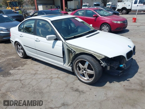 2004 BMW 3 Series 325i with VIN WBAAZ33484KP87894, listed as a IAAI auction lot 42131433 with 136,592 mi miles and . Bid and sale history available at carsss.com. Image 1.