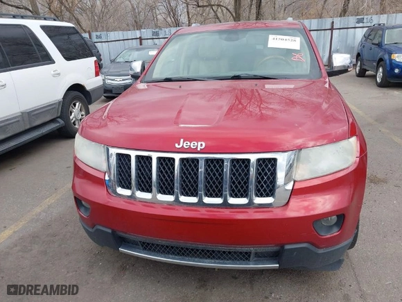 2011 Jeep Grand Cherokee Overland with VIN 1J4RR6GT6BC605300, listed as a IAAI auction lot 41504528 with 204,412 mi miles. Bid and sale history available at carsss.com. Image 12.
