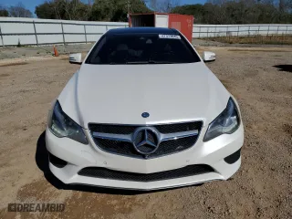 2015 Mercedes-Benz E-Class E 400 with VIN WDDKJ6FB1FF309800, listed as a Copart auction lot 47373045 with 132,211 mi miles and Salvage Title. Bid and sale history available at carsss.com. Image 5.