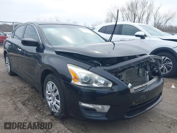2015 Nissan Altima 2.5 SV with VIN 1N4AL3AP1FC582082, listed as a IAAI auction lot 42006657 with 132,343 mi miles. Bid and sale history available at carsss.com. Image 1.