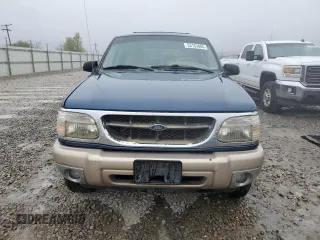 2000 Ford Explorer Eddie Bauer with VIN 1FMZU74E3YZA26797, listed as a Copart auction lot 53163865 with 297,314 mi miles and Clean title. Bid and sale history available at DreamBid. Image 5.
