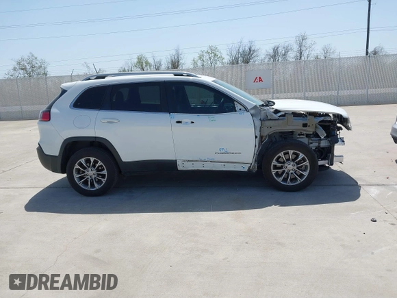 2019 Jeep Cherokee Latitude Plus with VIN 1C4PJLLB5KD301109, listed as a IAAI auction lot 41858478 with 52,647 mi miles and . Bid and sale history available at DreamBid. Image 13.
