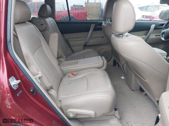 2010 Toyota Highlander SE with VIN 5TDJK3EH6AS034652, listed as a IAAI auction lot 40511681 with 114,219 mi miles. Bid and sale history available at carsss.com. Image 8.