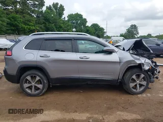 2020 Jeep Cherokee Limited with VIN 1C4PJMDX3LD531197, listed as a IAAI auction lot 42128640 with 98,104 mi miles and . Bid and sale history available at DreamBid. Image 14.