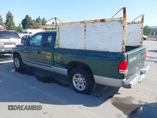 2000 Dodge Dakota with VIN 1B7GL22X2YS648337, listed as a IAAI auction lot 42100658 with 180,790 mi miles. Bid and sale history available at carsss.com. Image 3.