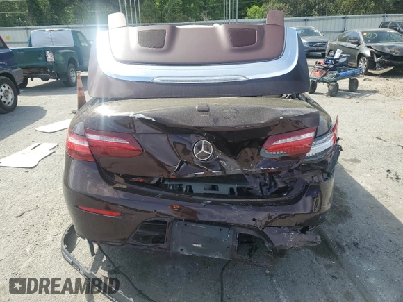 2018 Mercedes-Benz E 400 with VIN WDD1K6GB5JF023528, listed as a Copart auction lot 51788255 with 60,605 mi miles and Salvage title. Bid and sale history available at DreamBid. Image 6.