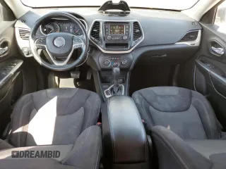 2015 Jeep Cherokee Sport z VIN 1C4PJLABXFW620213, wystawiony jako Copart lot #63294545 z przebiegiem 272 522 mil mil oraz Czysty tytuł • Clean title. Historia ofert i sprzedaży dostępna na DreamBid. Obrazek 8.