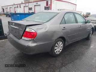 2006 Toyota Camry STD with VIN 4T1BE32KX6U736211, listed as a IAAI auction lot 41730669 with 112,648 mi miles. Bid and sale history available at carsss.com. Image 4.