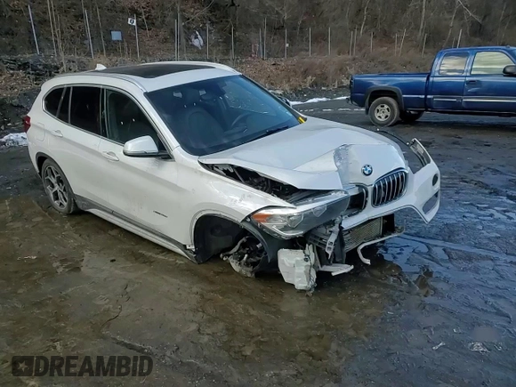 2016 BMW X1 xDrive28i with VIN WBXHT3C31G5E48073, listed as a Copart auction lot 43974855 with 56,088 mi miles and Salvage Title. Bid and sale history available at carsss.com. Image 15.