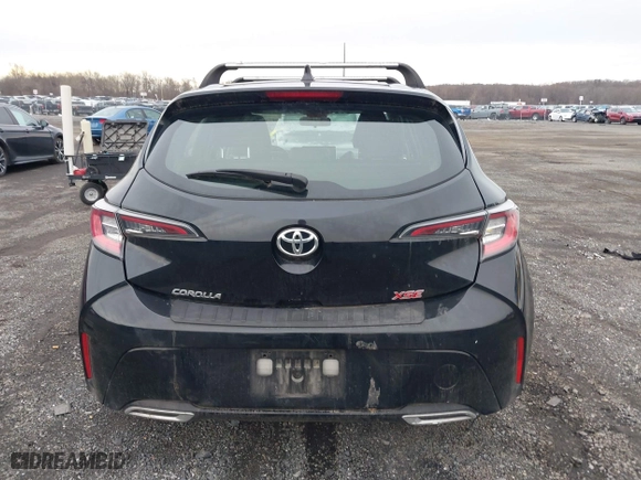 2021 Toyota Corolla Hatchback XSE with VIN JTNC4MBE5M3106428, listed as a IAAI auction lot 41497937 with 94,951 mi miles. Bid and sale history available at carsss.com. Image 16.