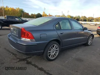 2006 Volvo S60 2.5L Turbo with VIN YV1RH592662526562, listed as a Copart auction lot 77672994 with 192,392 mi miles and Salvage Title. Bid and sale history available at carsss.com. Image 3.