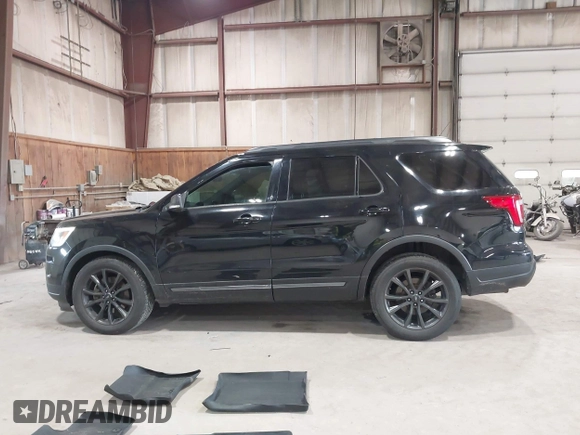 2018 Ford Explorer XLT with VIN 1FM5K7D80JGC32711, listed as a IAAI auction lot 42425696 with 174,863 mi miles and . Bid and sale history available at DreamBid. Image 14.