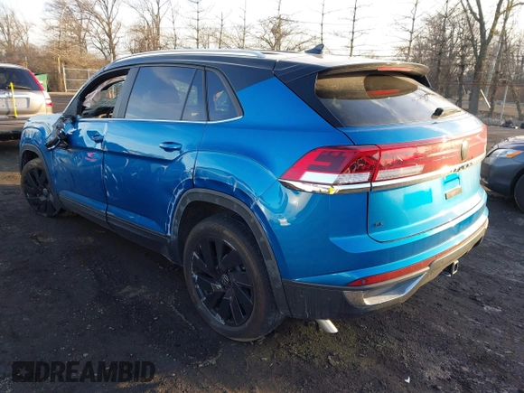 2024 Volkswagen Atlas SE с VIN 1V2HE2CA1RC219841, выставлен на аукционе IAAI как лот 41530355 с пробегом 8 133 миль миль и . История ставок и продаж доступна на DreamBid. Изображение 3.