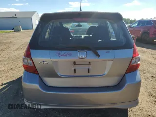2007 Honda Fit Sport with VIN JHMGD38647S031956, listed as a Copart auction lot 73985754 with 138,233 mi miles and Salvage Title. Bid and sale history available at carsss.com. Image 6.