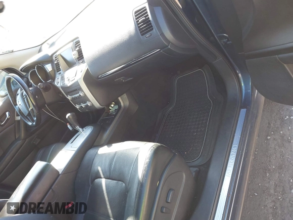 2014 Nissan Murano S with VIN JN8AZ1MWXEW520200, listed as a IAAI auction lot 41362606 with 130,380 mi miles and . Bid and sale history available at DreamBid. Image 5.