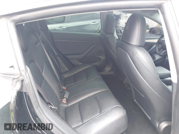 2023 Tesla Model 3 z VIN 5YJ3E1EAXPF604916, wystawiony jako IAAI lot #42461640 z przebiegiem 28 123 mil mil oraz . Historia ofert i sprzedaży dostępna na DreamBid. Obrazek 8.