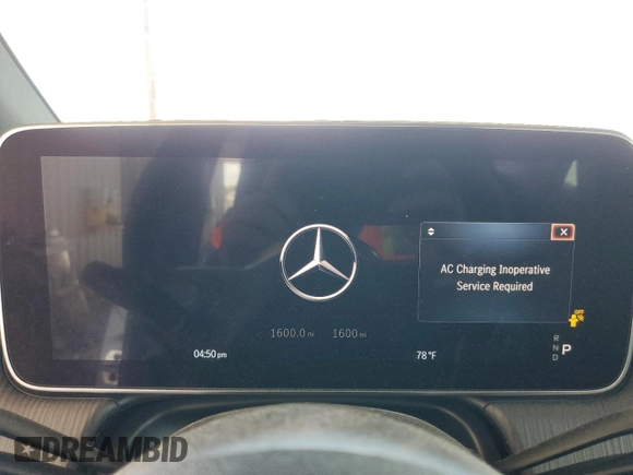 2023 Mercedes-Benz EQE 350+ z VIN 4JGGM2BBXPA007096, wystawiony jako Copart lot #64667993 z przebiegiem 1 600 mil mil oraz . Historia ofert i sprzedaży dostępna na DreamBid. Obrazek 9.