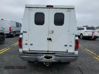 1999 Ford F-250 XL with VIN 1FTNX20L3XEA81807, listed as a Copart auction lot 58036385 with 251,614 mi miles and Salvage title. Bid and sale history available at DreamBid. Image 6.