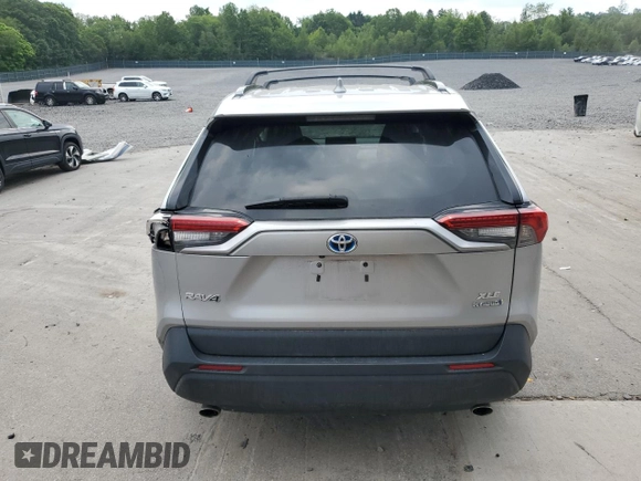2022 Toyota RAV4 Hybrid XLE z VIN 4T3RWRFVXNU050291, wystawiony jako Copart lot #59721295 z przebiegiem 83 752 mil mil oraz Szkoda całkowita • Salvage title. Historia ofert i sprzedaży dostępna na DreamBid. Obrazek 6.