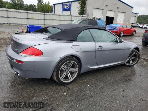 2007 BMW 6 Series M6 z VIN WBSEK93537CS32914, wystawiony jako Copart lot #59816795 z przebiegiem 82 046 mil mil oraz Czysty tytuł • Clean title. Historia ofert i sprzedaży dostępna na DreamBid. Obrazek 3.