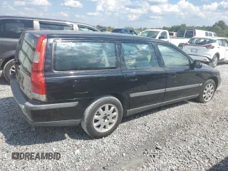 2002 Volvo V70 with VIN YV1SW61R621196346, listed as a Copart auction lot 70425794 with 0 mi miles and Salvage Title. Bid and sale history available at carsss.com. Image 3.
