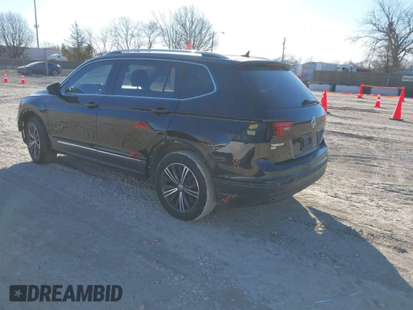 2019 Volkswagen Tiguan SE with VIN 3VV3B7AX9KM135037, listed as a IAAI auction lot 41527344 with 146,630 mi miles and . Bid and sale history available at DreamBid. Image 3.