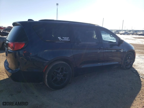 2018 Chrysler Pacifica Touring L Plus with VIN 2C4RC1EG1JR261817, listed as a Copart auction lot 88511415 with 124,099 mi miles and Clean Title. Bid and sale history available at carsss.com. Image 3.