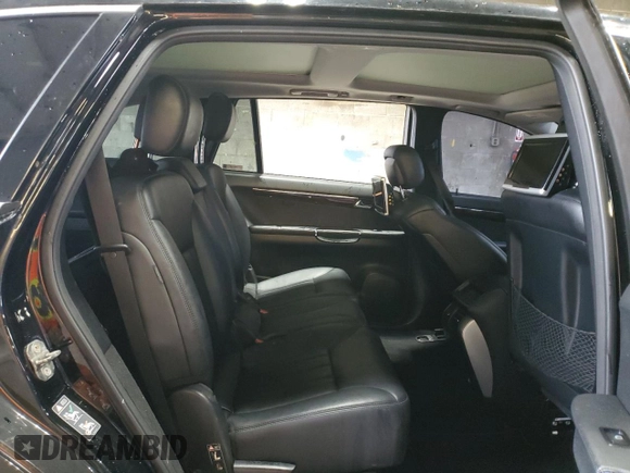 2010 Mercedes-Benz R with VIN 4JGCB6FE8AA112050, listed as a Copart auction lot 55428475 with 261,668 mi miles and Salvage Title. Bid and sale history available at carsss.com. Image 11.