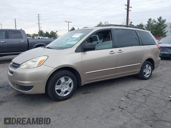 2004 Toyota Sienna CE with VIN 5TDZA23C14S018824, listed as a IAAI auction lot 40938733 with 245,870 mi miles. Bid and sale history available at carsss.com. Image 2.