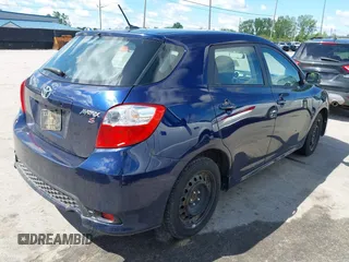 2011 Toyota Matrix z VIN 2T1KU4EE1BC664423, wystawiony jako IAAI lot #42303939 z przebiegiem 158 316 mil mil oraz . Historia ofert i sprzedaży dostępna na DreamBid. Obrazek 4.