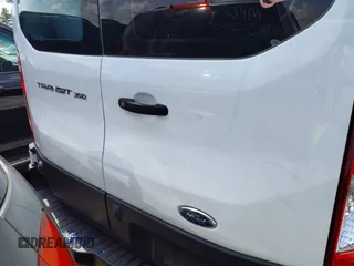 2019 Ford Transit Passenger XL with VIN 1FBZX2ZM8KKA53769, listed as a IAAI auction lot 42005385 with 62,118 mi miles and . Bid and sale history available at DreamBid. Image 16.